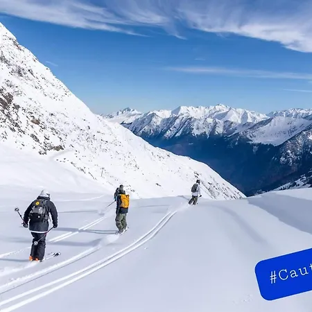 Loc Trotteur Le Romarin Gare Sncf De Λούρδη