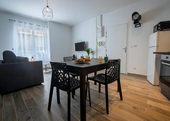 Loc Trotteur Le Romarin Gare Sncf De Διαμέρισμα