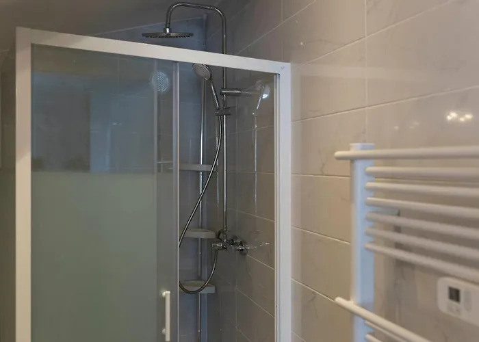 Loc Trotteur Le Romarin Gare Sncf De * Λούρδη